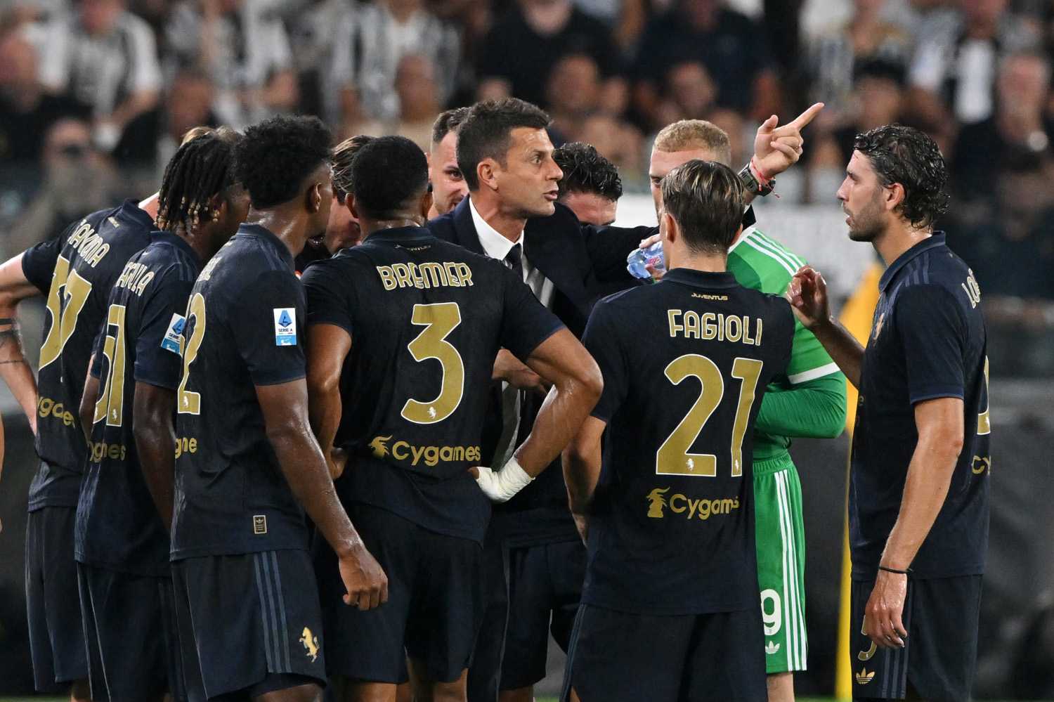 Thiago Motta ed i giocatori della Juventus