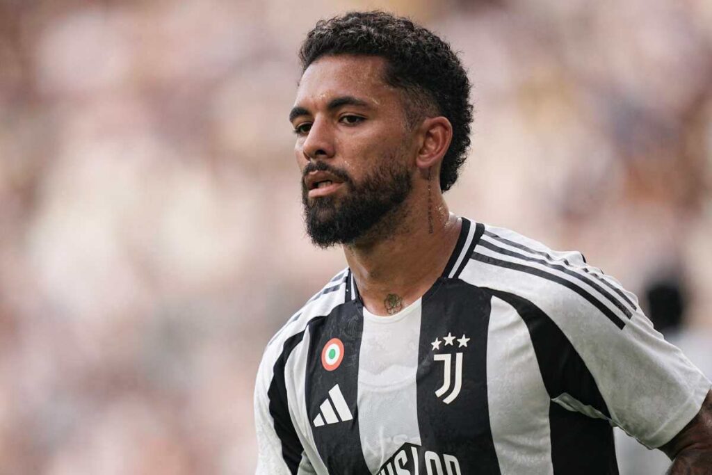Douglas Luiz, Juventus