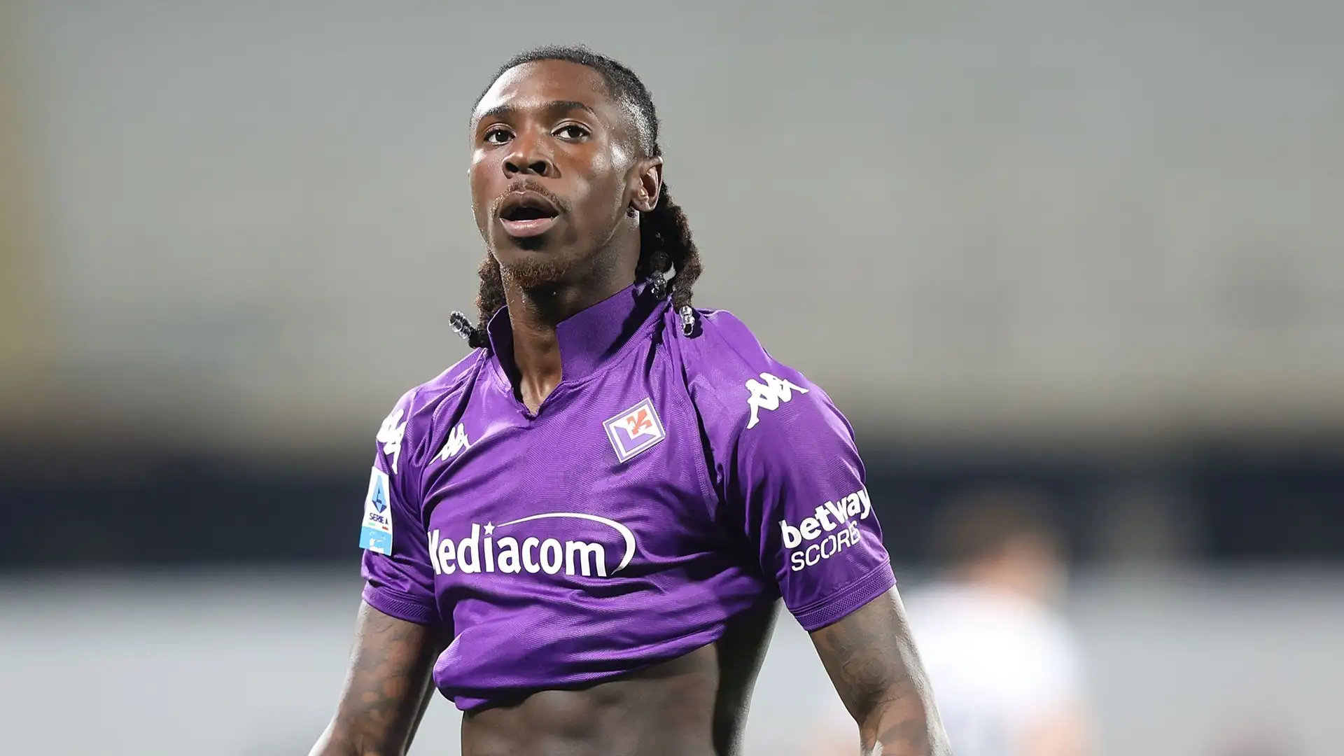 Moise Kean con la maglia della Fiorentina