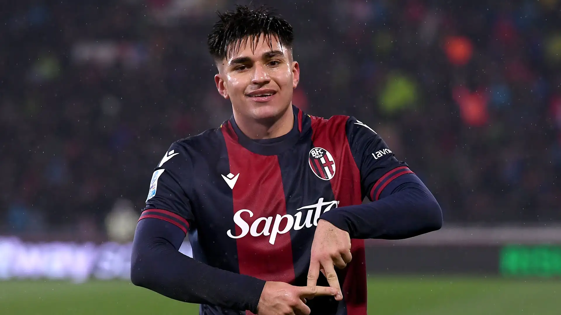 Santiago Castro con la maglia del Bologna