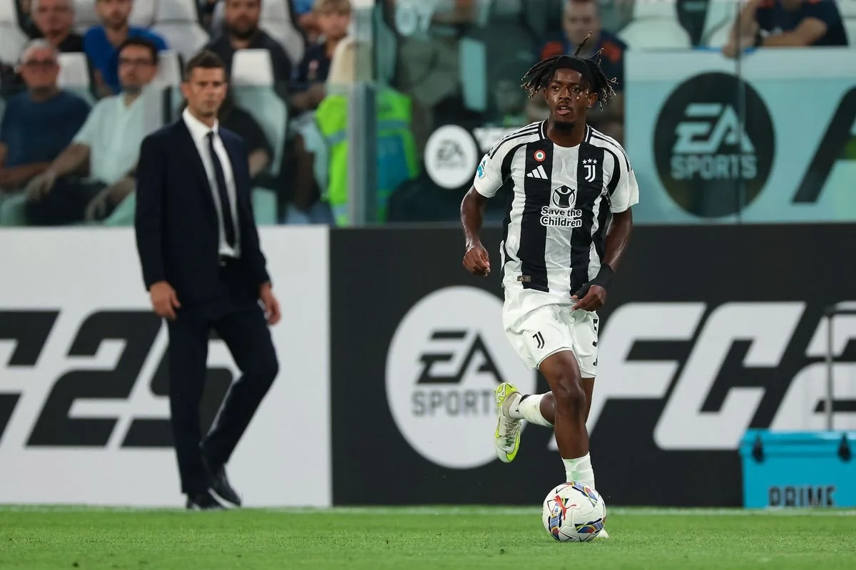 Thiago Motta e Mbangula, Juventus