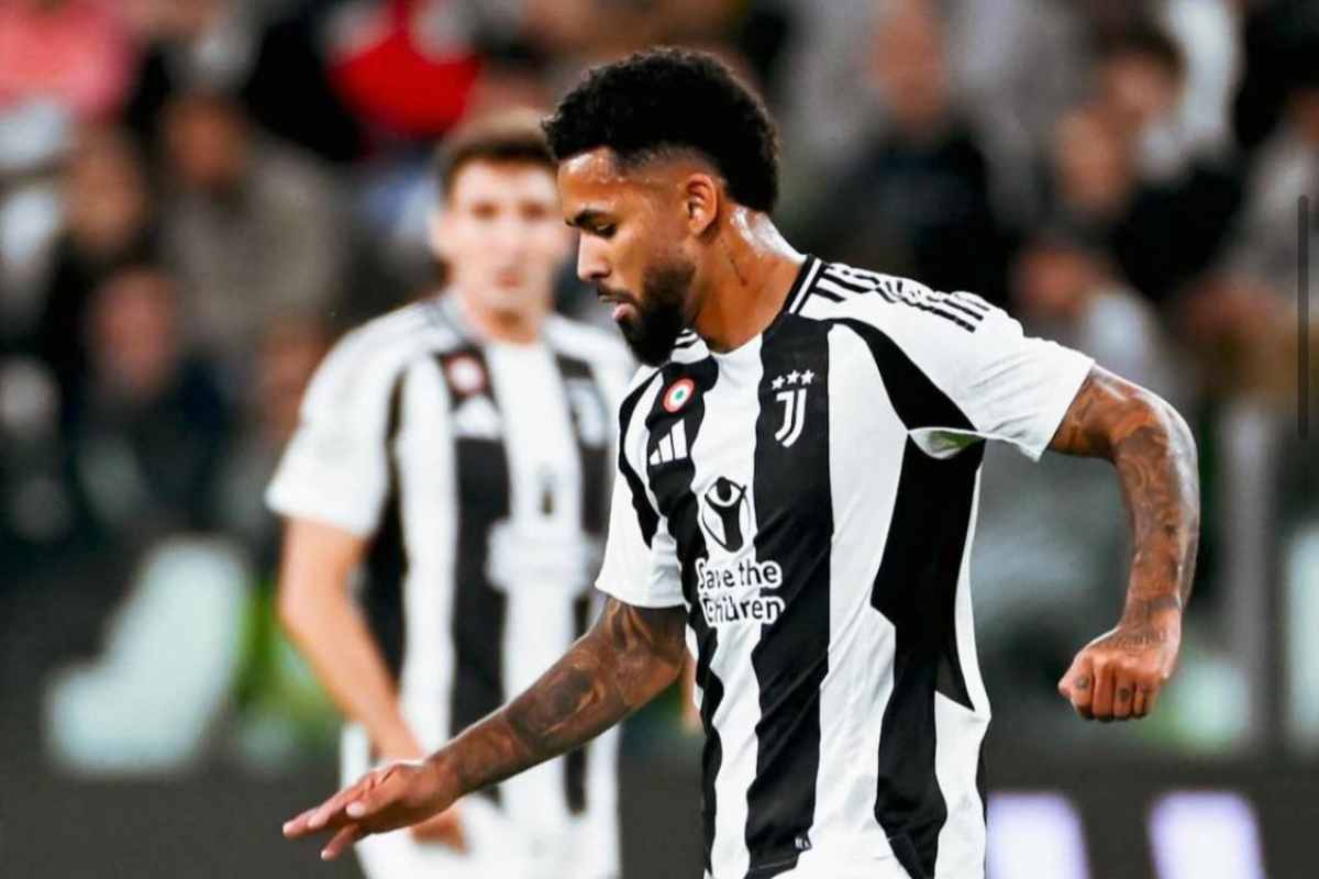 Douglas-Luiz, Juventu