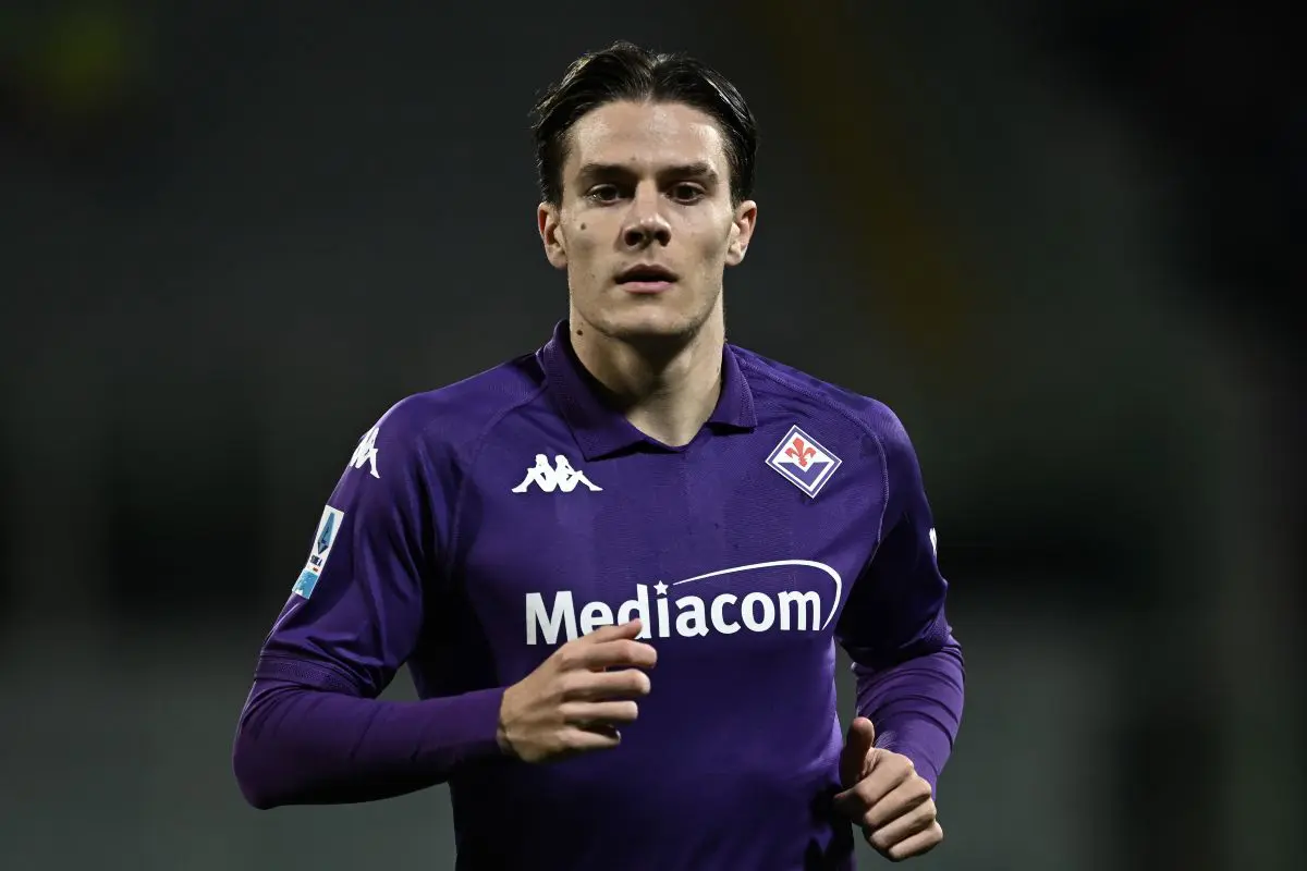Nicolò Fagioli con la maglia della Fiorentina