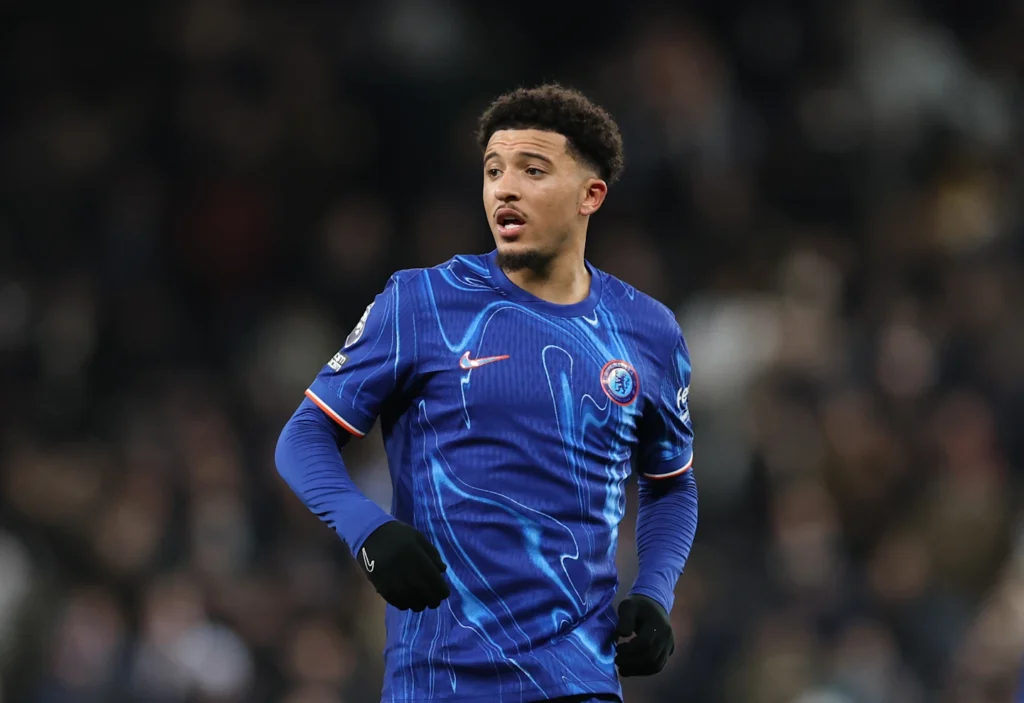 Jadon Sancho in campo con la maglia del Chelsea: obiettivo di mercato per la Juventus