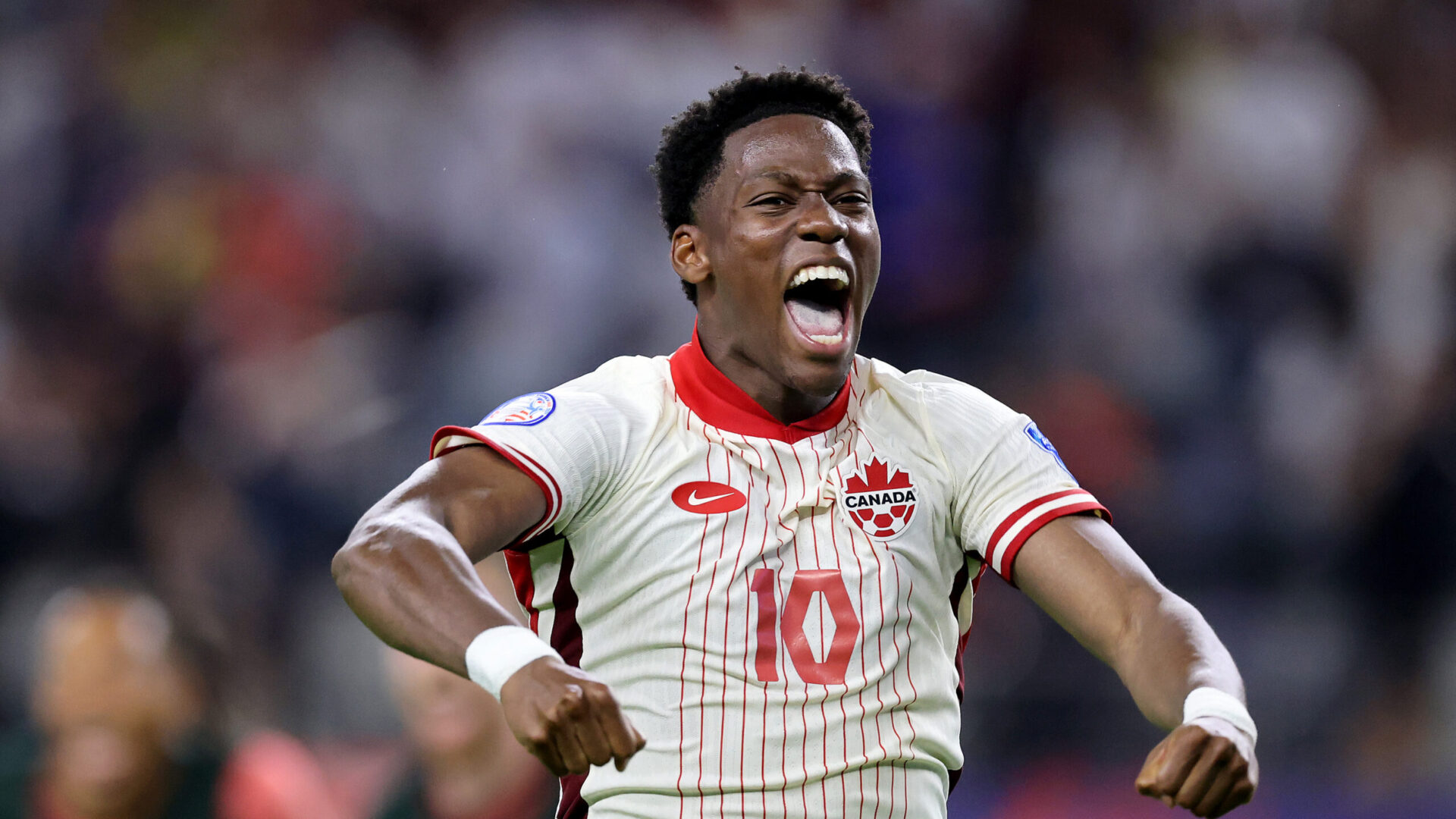 Jonathan David esulta con la maglia del Canada: obiettivo di mercato per la Juventus