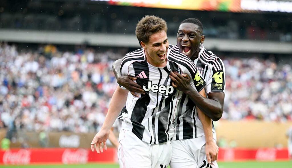 Giocatori della Juventus esultano dopo la vittoria 4-1 contro il Wydad