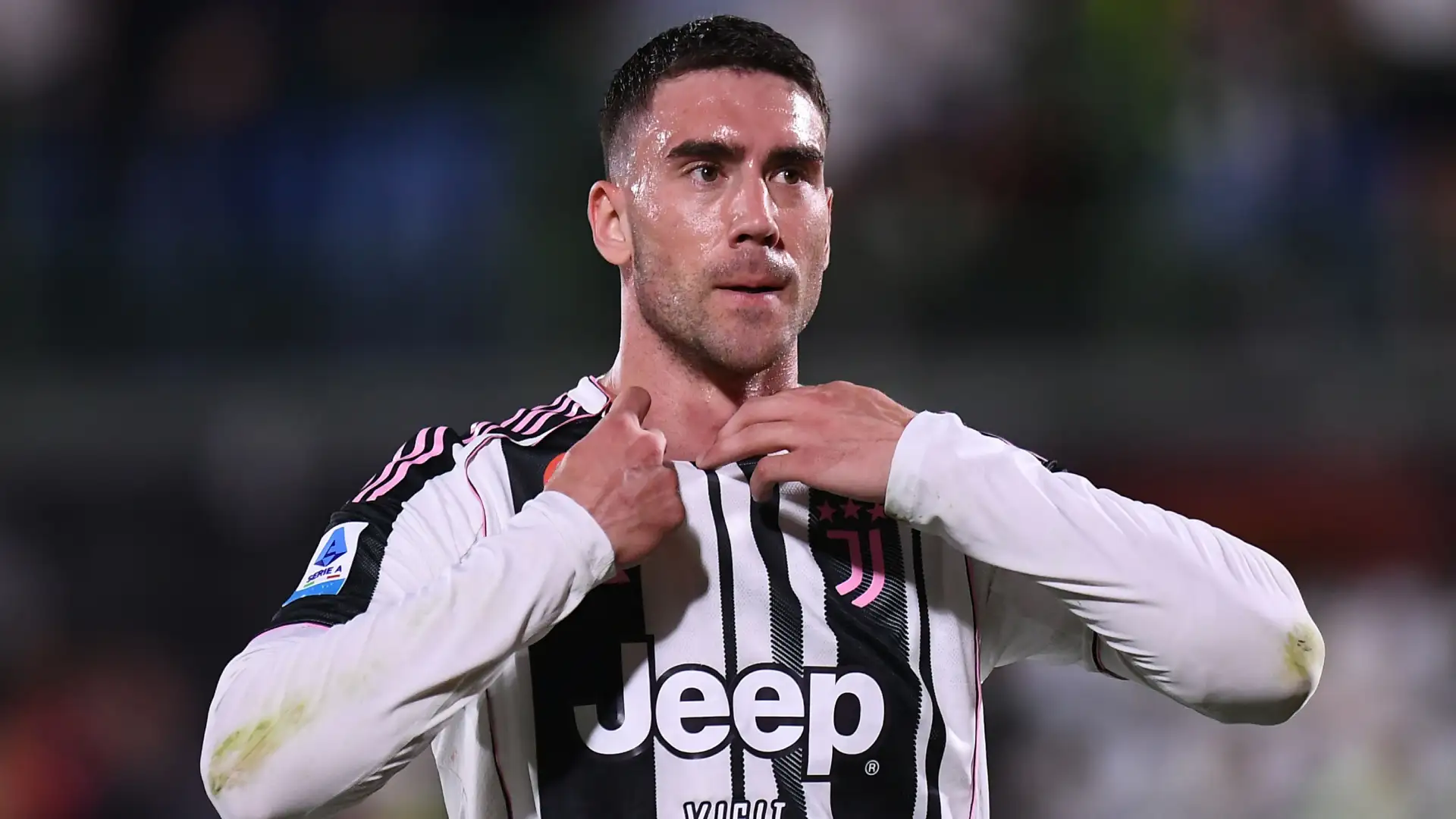 Vlahovic con la maglia della Juventus