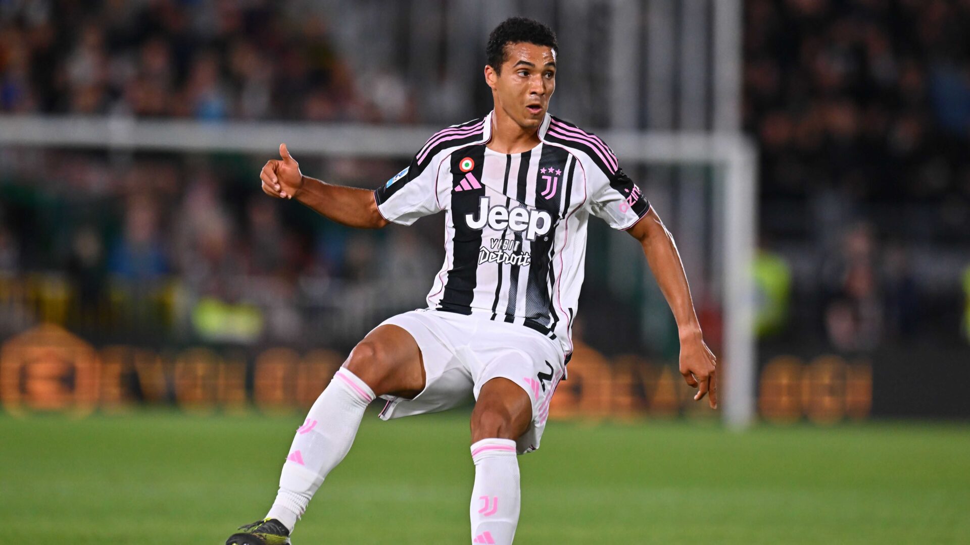 Alberto Costa con la maglia della Juventus