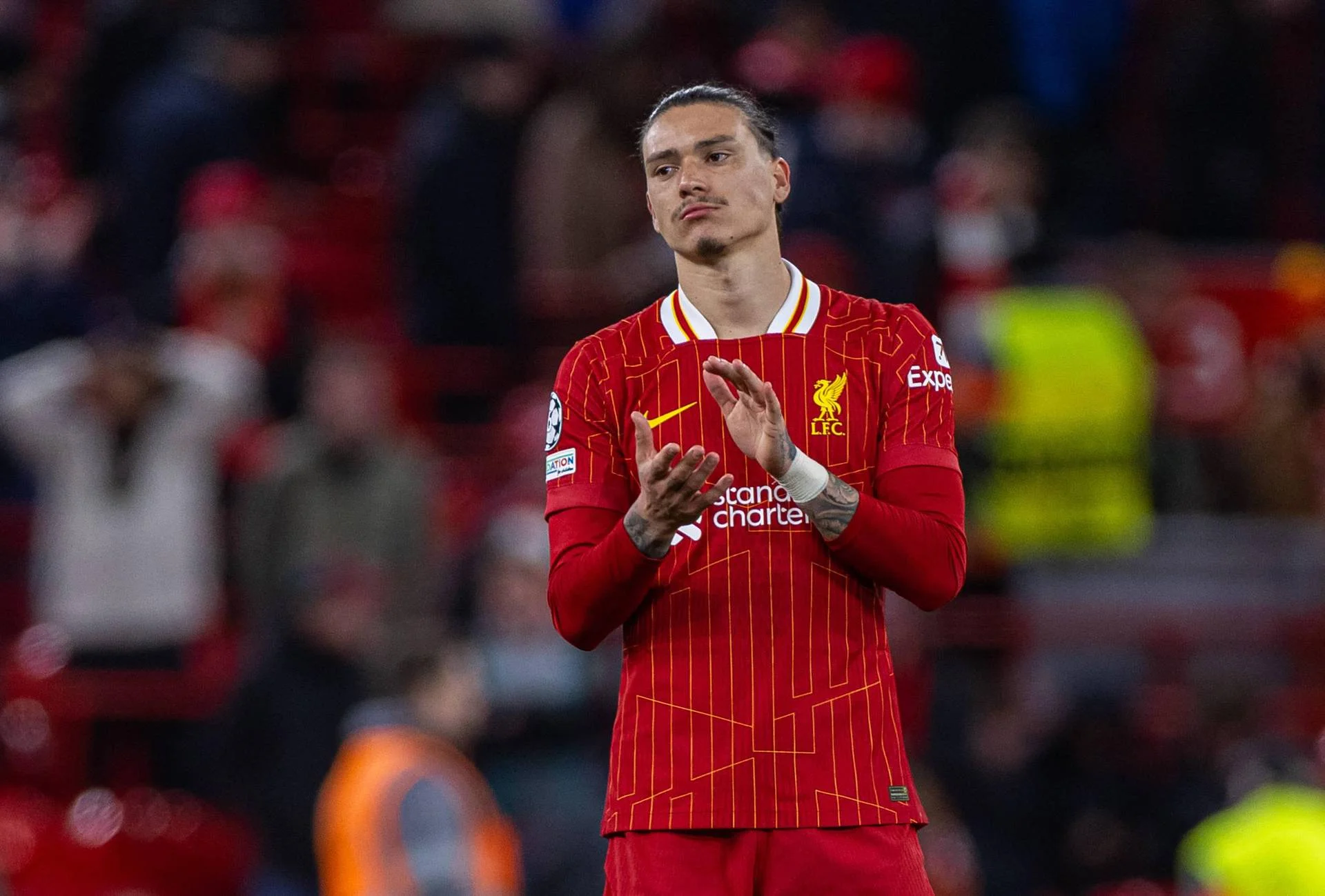 Darwin Nunez con la maglia del Liverpool