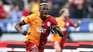 Osimhen con la maglia del Galatasaray