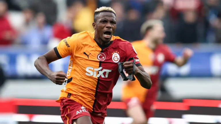 Osimhen con la maglia del Galatasaray