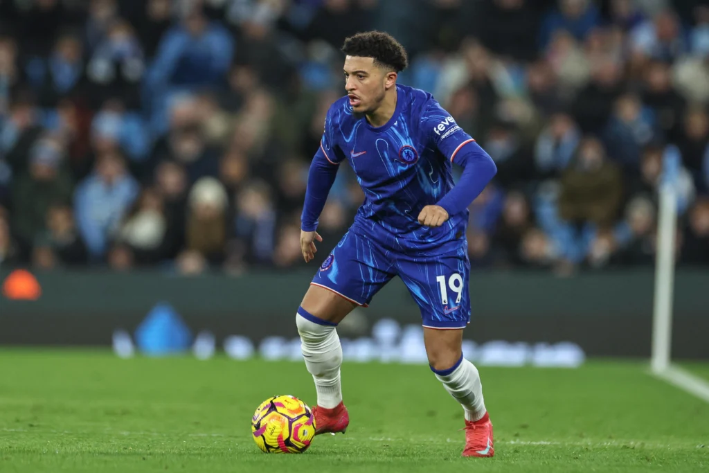 Sancho con la maglia del Chelsea