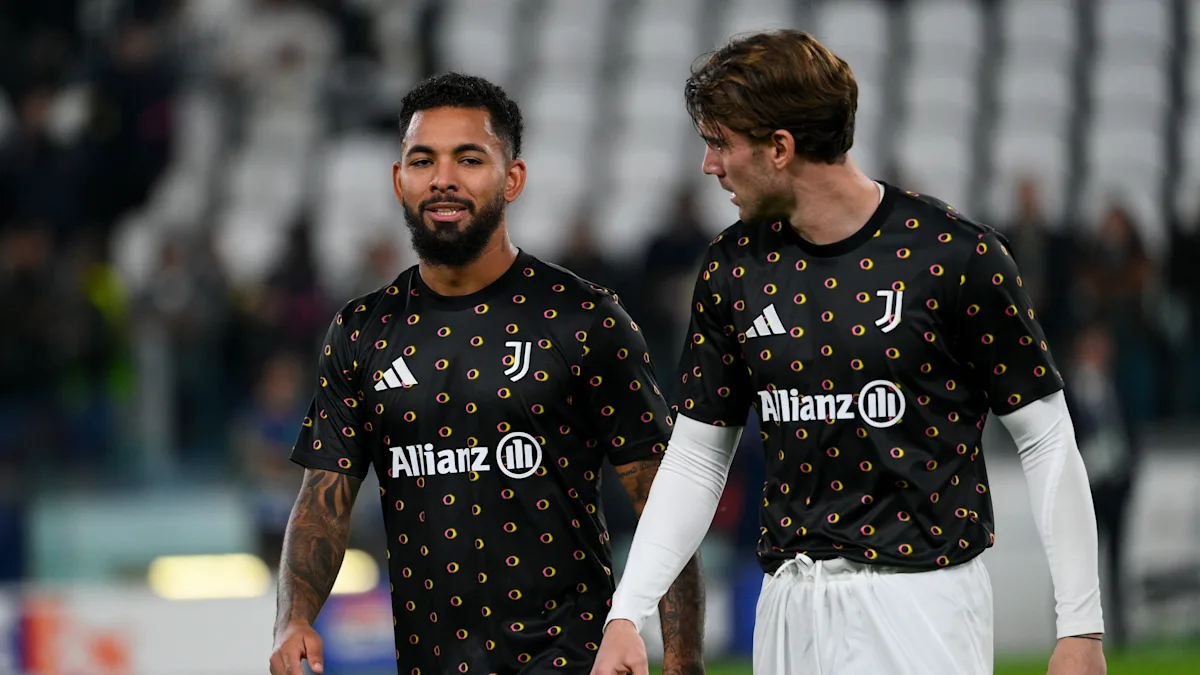 Calciomercato Juventus, Vlahovic tentato dal Milan: l’Everton punta Douglas Luiz Calciomercato Juventus, Vlahovic tentato dal Milan: l’Everton punta Douglas Luiz
