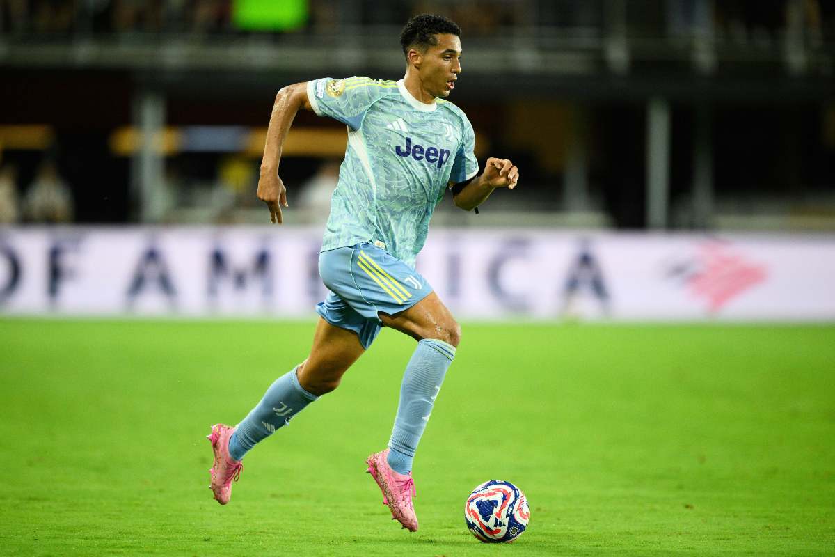 calciomercato juventus comolli chiude uno scambio tra terzini alberto costa al porto