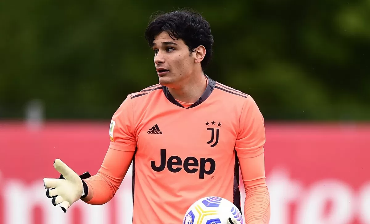 Juventus Next Gen, arrivano un rinnovo e una cessione: un portiere va in Serie B Juventus Next Gen, arrivano un rinnovo e una cessione: un portiere va in Serie B