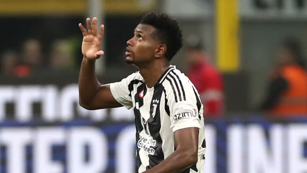 Cabal con la maglia della Juventus