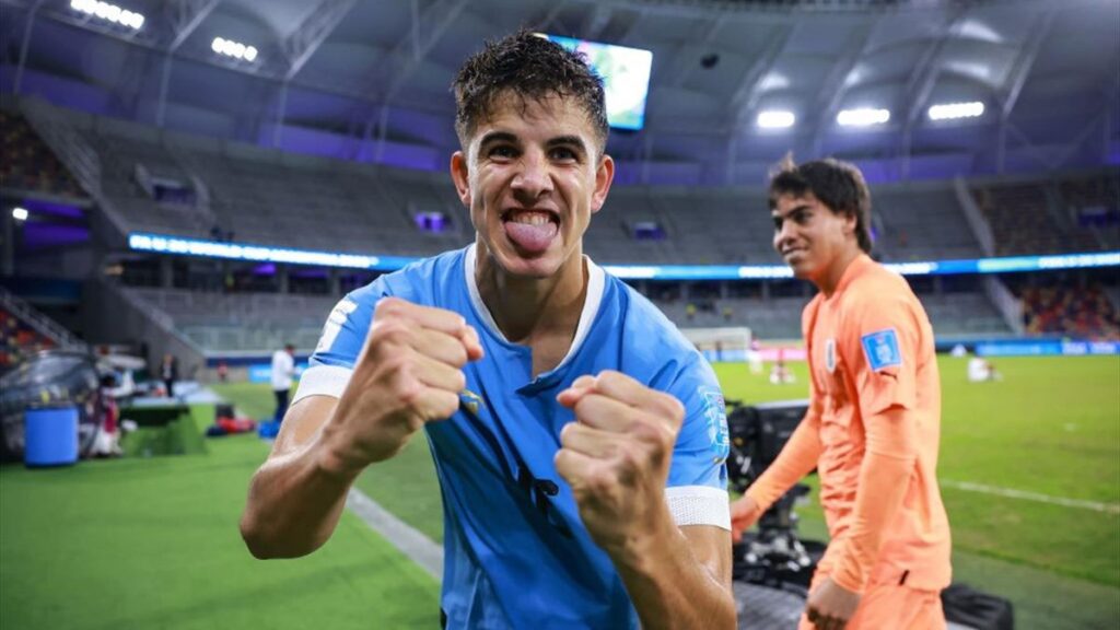 Facundo Gonzalez con la maglia dell'Uruguay