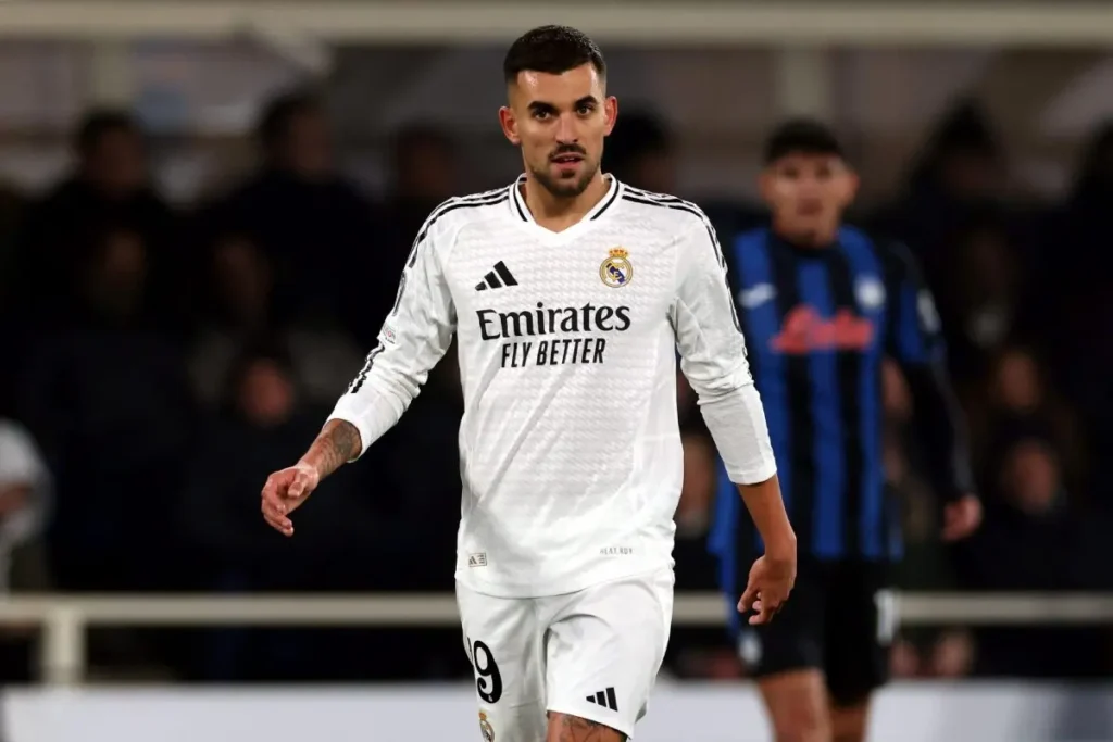 Dani Ceballos con la maglia del Real Madrid