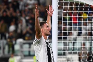 Esultanza Vlahovic contro il parma