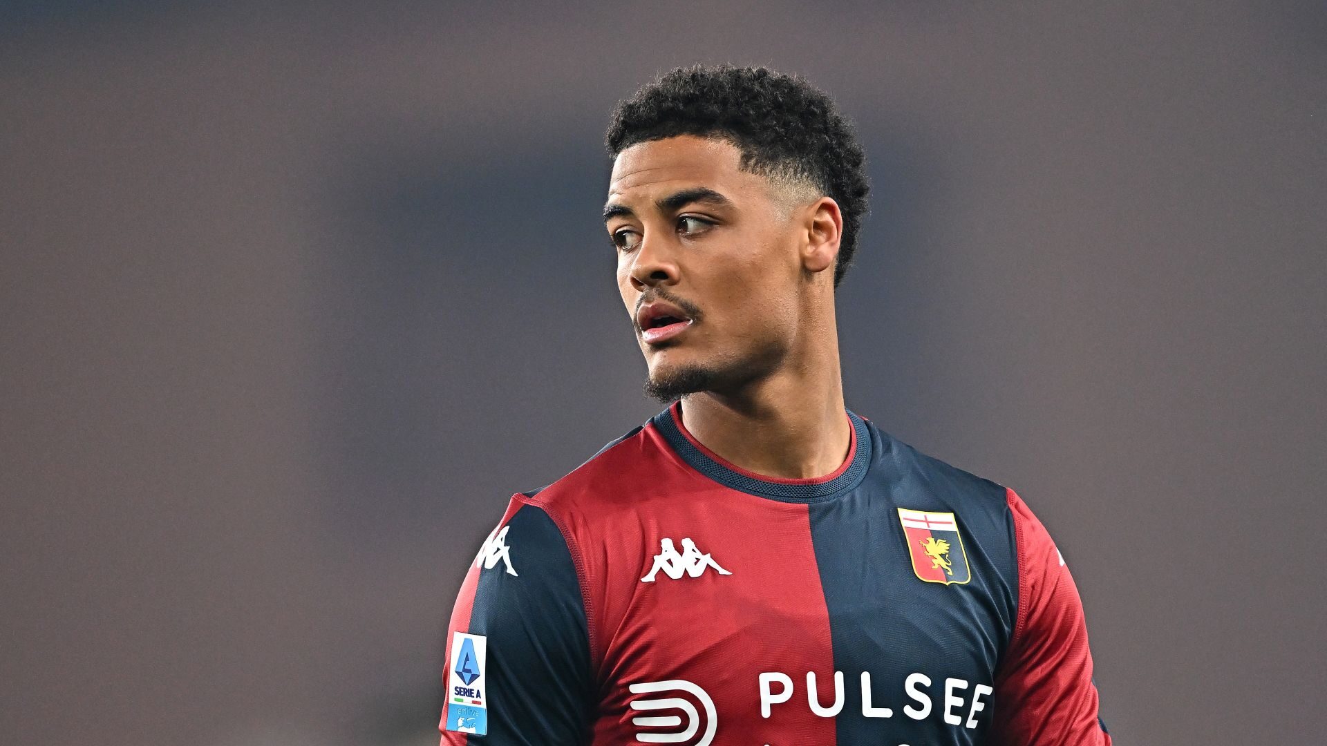 Koni De Winter con la maglia del Genoa