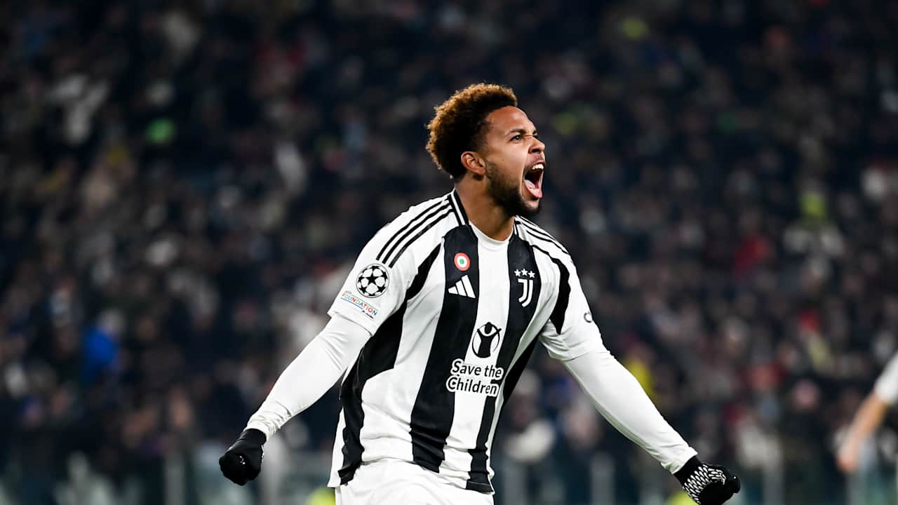 Calciomercato Juventus, McKennie potrebbe salutare il bianconero: piace anche in Serie A Calciomercato Juventus, McKennie potrebbe salutare il bianconero: piace anche in Serie A