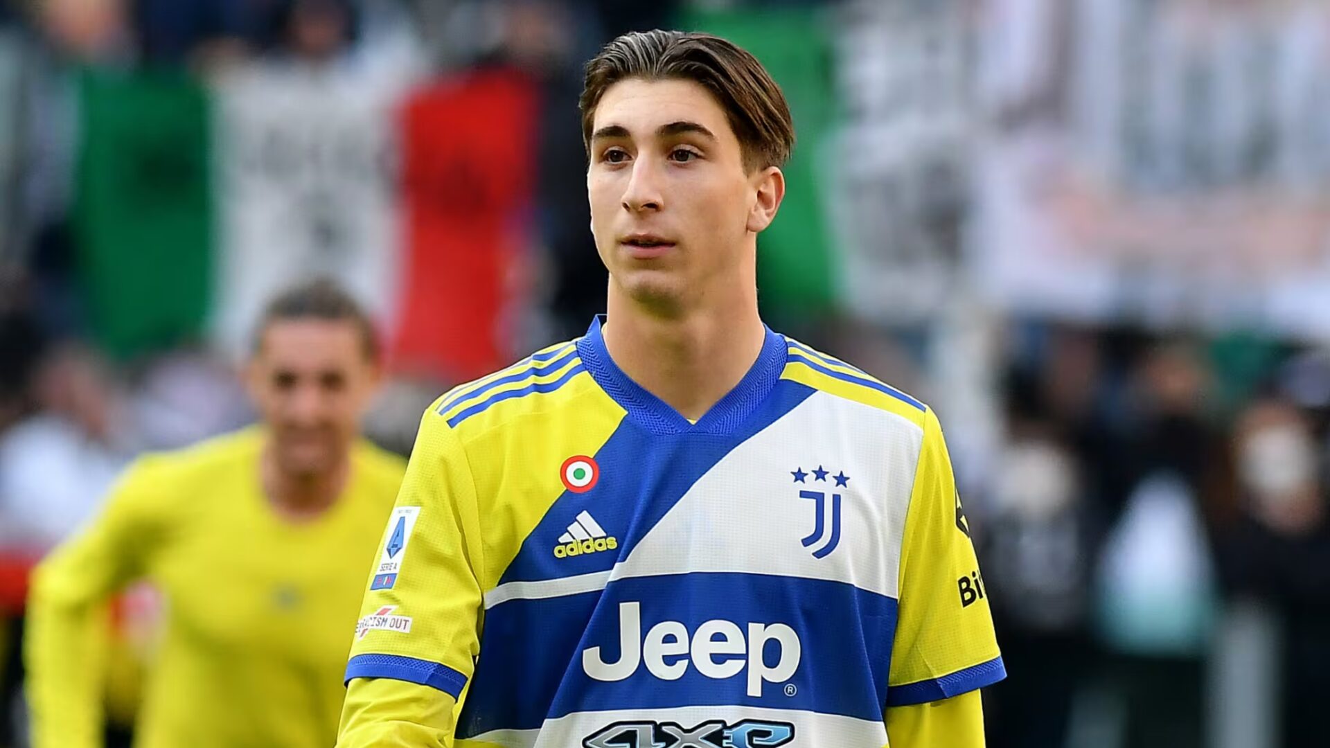 Fabio Miretti con la maglia della Juventus