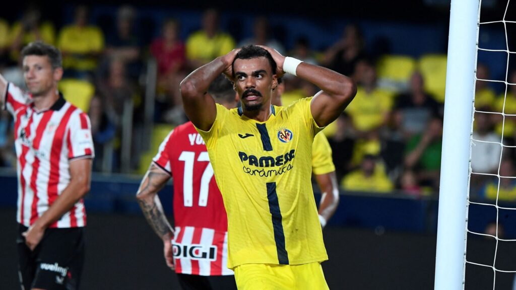 Renato Veiga con la maglia del Villarreal