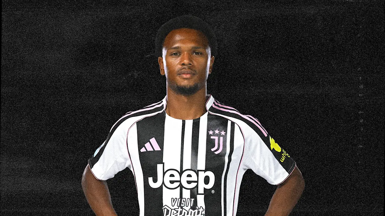 Openda con la maglia della Juventus