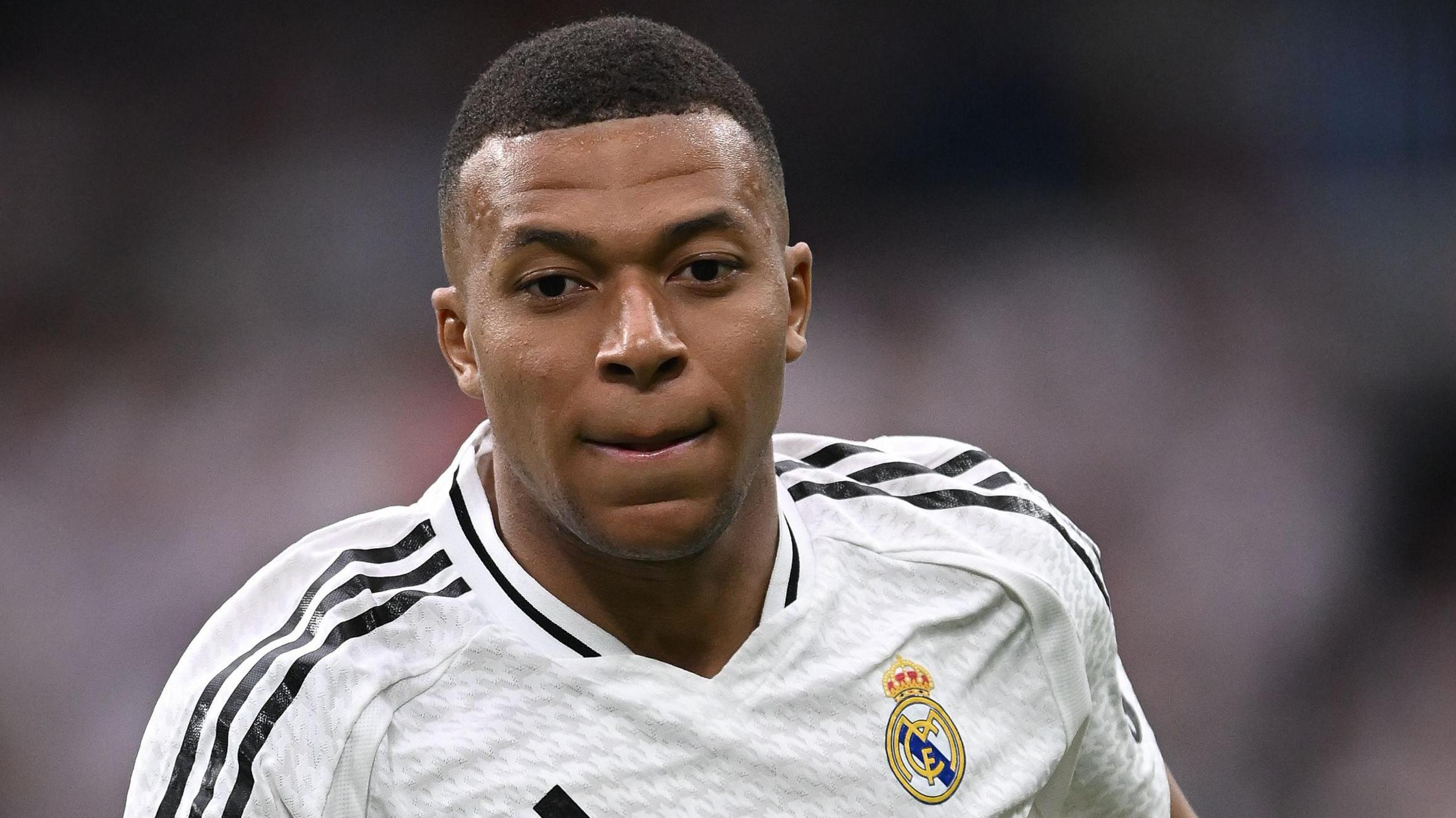 infortunio mbapp233 sospiro di sollievo per il real madrid escluse lesioni gravi alla caviglia