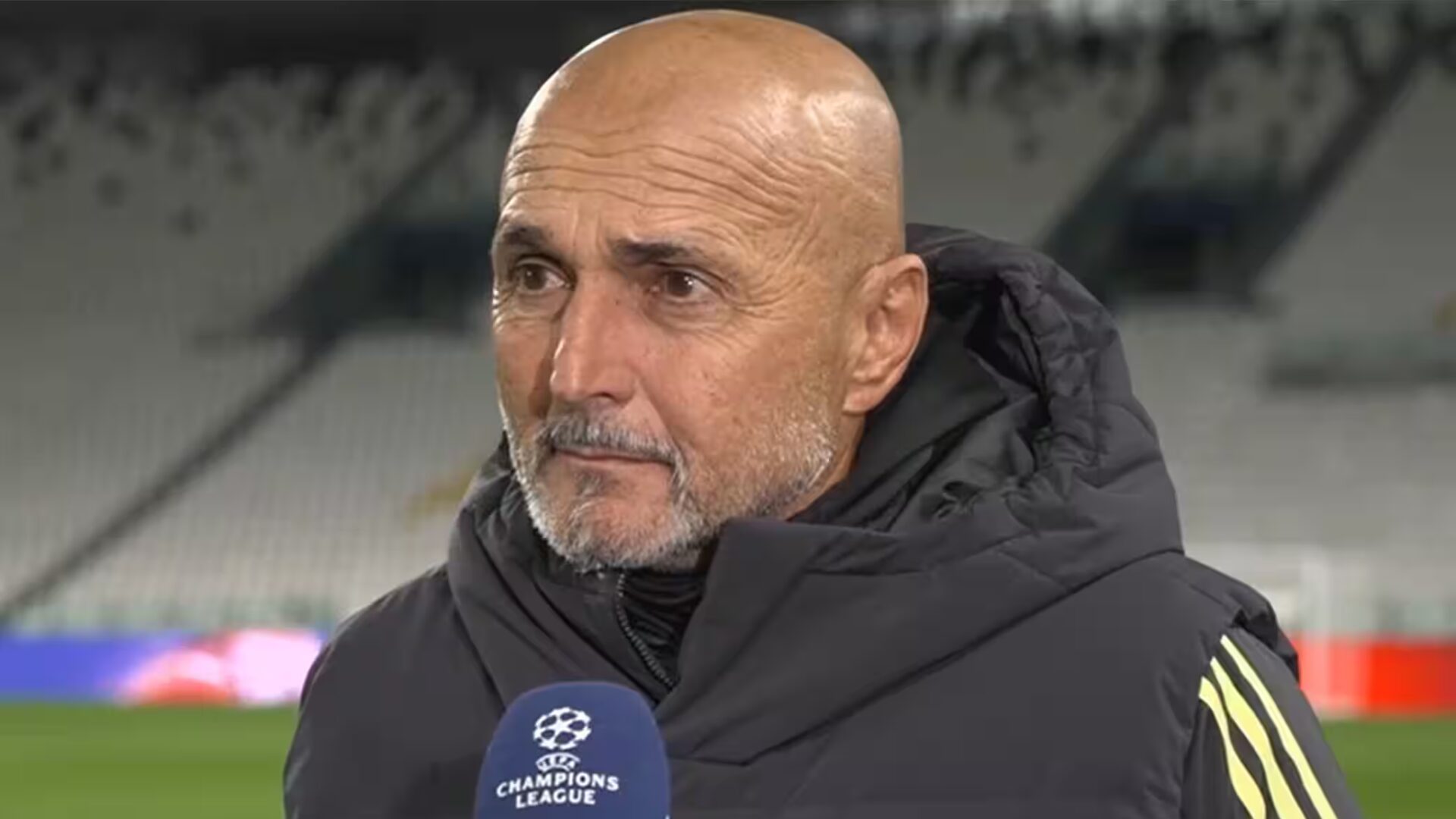 Spalletti viene intervistato da Sky Sport negli attimi precedenti il match tra Juventus e Sporting Lisbona