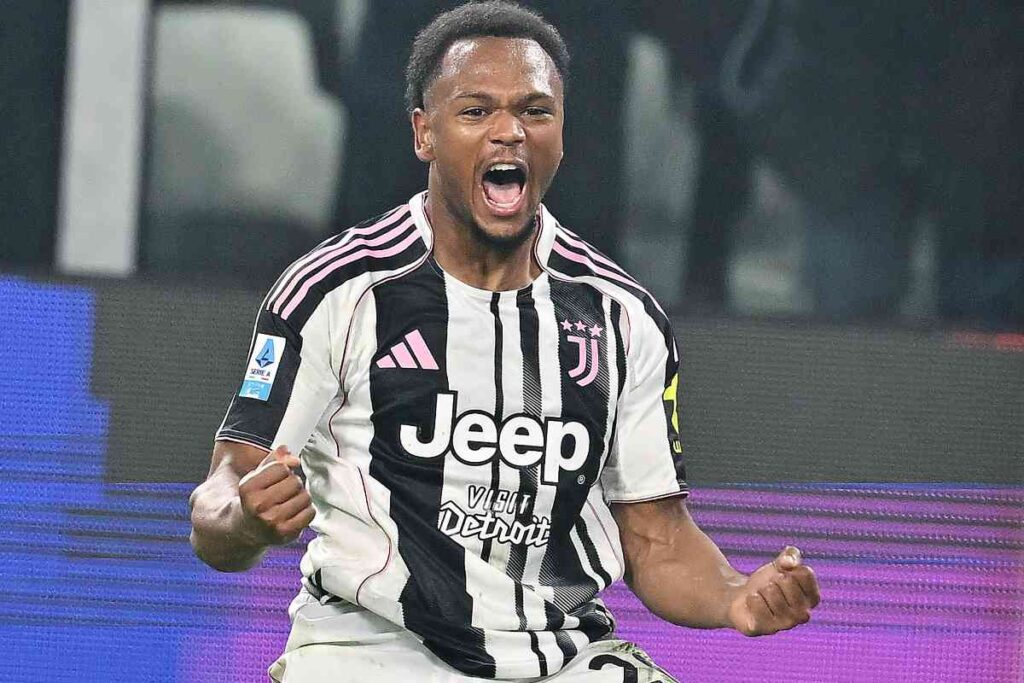 Openda esulta dopo il gol del 2-0 alla Roma