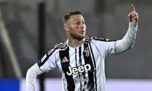 Koopmeiners chiede il pallone durante una partita della Juventus
