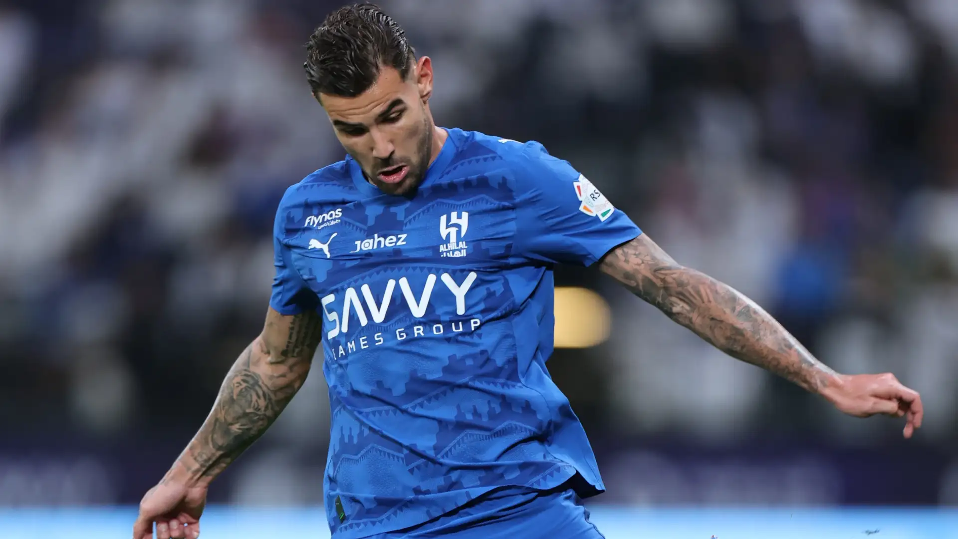 Theo Hernandez durante una partita con la maglia dell'Al-Hilal