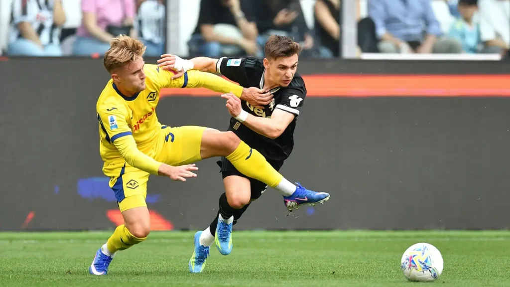Conceicao in azione contro il Verona